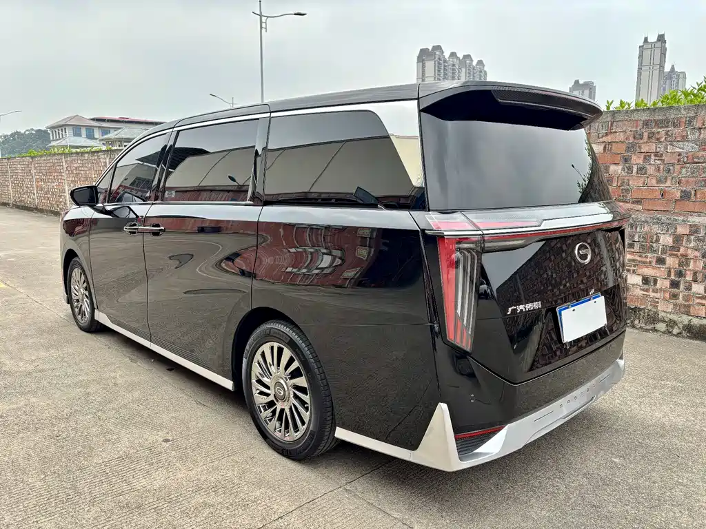 GAC Trumpchi M8 Grandmaster Series 400 T Flagship