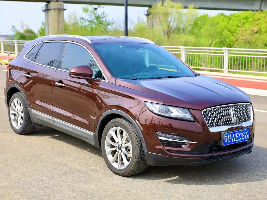 Lincoln MKC 2.0 T 4 WD Graceful CN-VI