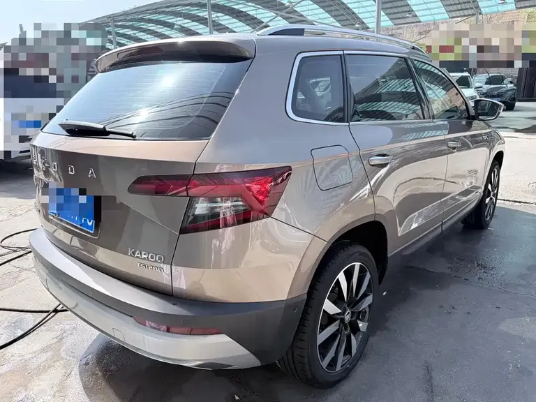 Skoda Karoq TSI280 Smart Travel Luxury CN-VI