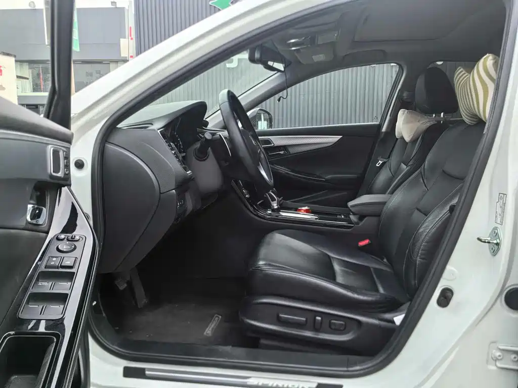 Spirior 2.4 L Distinguished