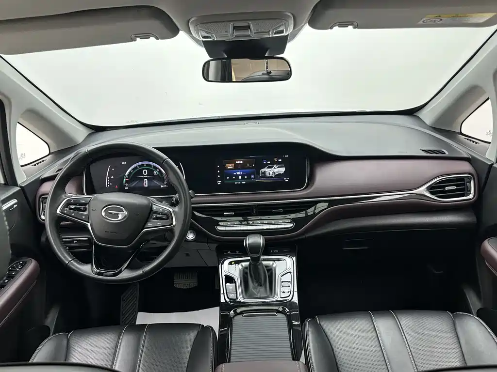 GAC Trumpchi M6 PRO 270 T DCT Luxury