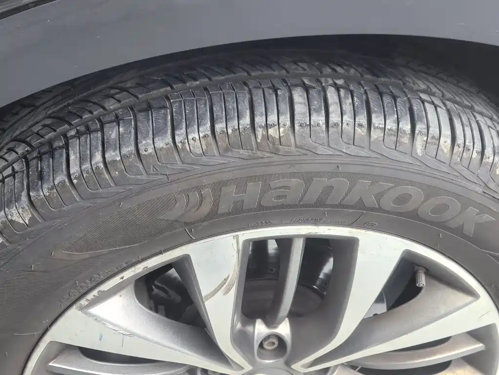 GAC Trumpchi GS8 320 T 2 WD Luxury Connected (7-seat)