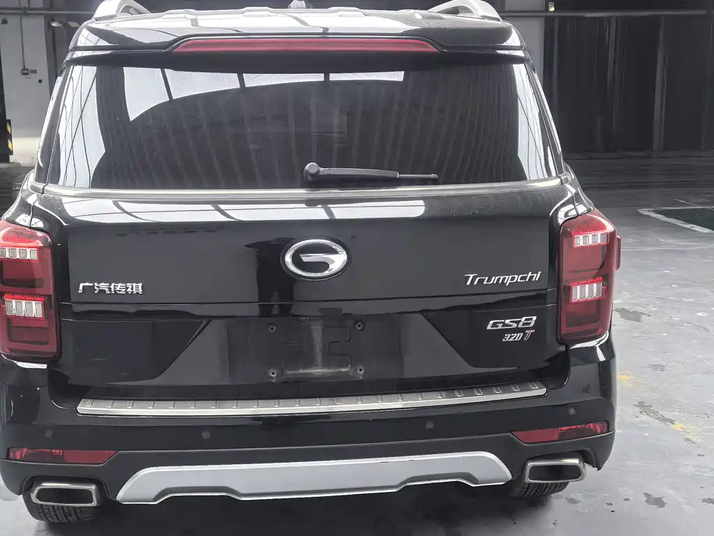 GAC Trumpchi GS8 320 T 2 WD Luxury Connected (7-seat)