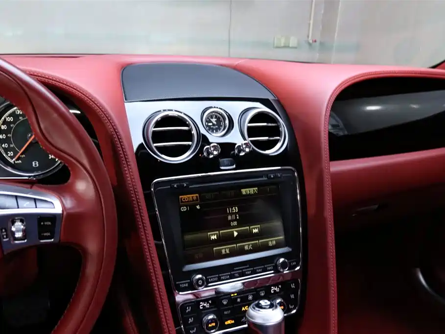 Flying Spur 4.0 T V8 S Standard