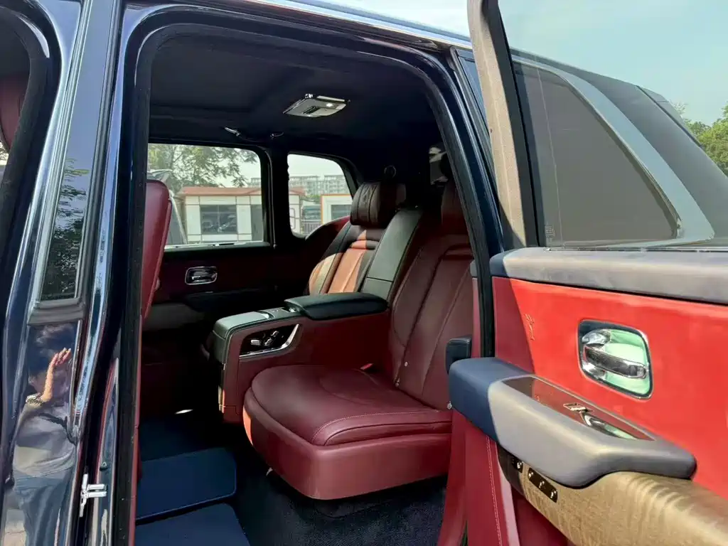Cullinan 4-seat