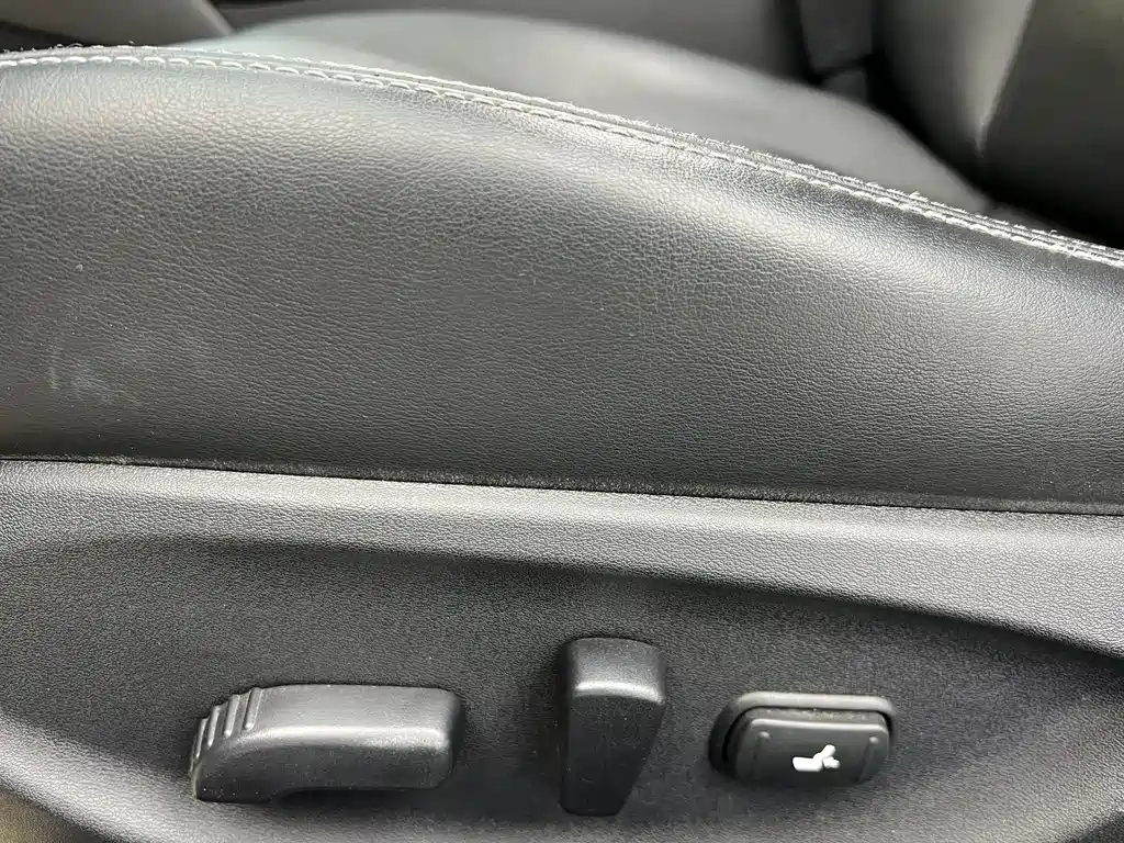 Infiniti Q50 3.7 L Comfort