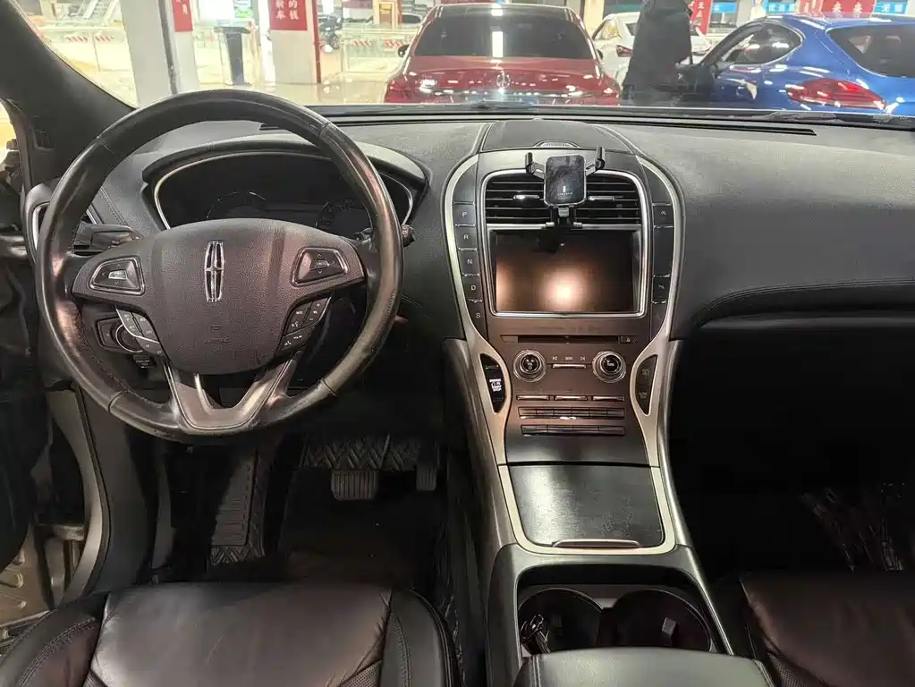 Lincoln MKX 2.0 T 2 WD Premium