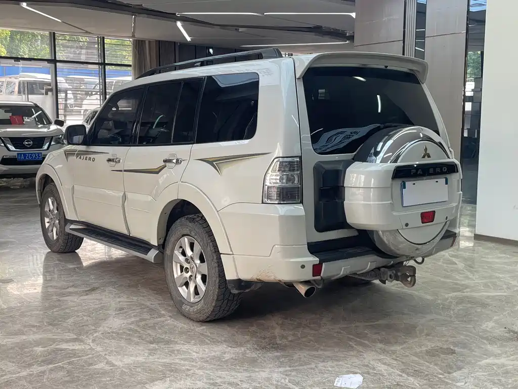 Pajero (Import) 帕杰罗进口 2012款 3.0 L 精英超越版
