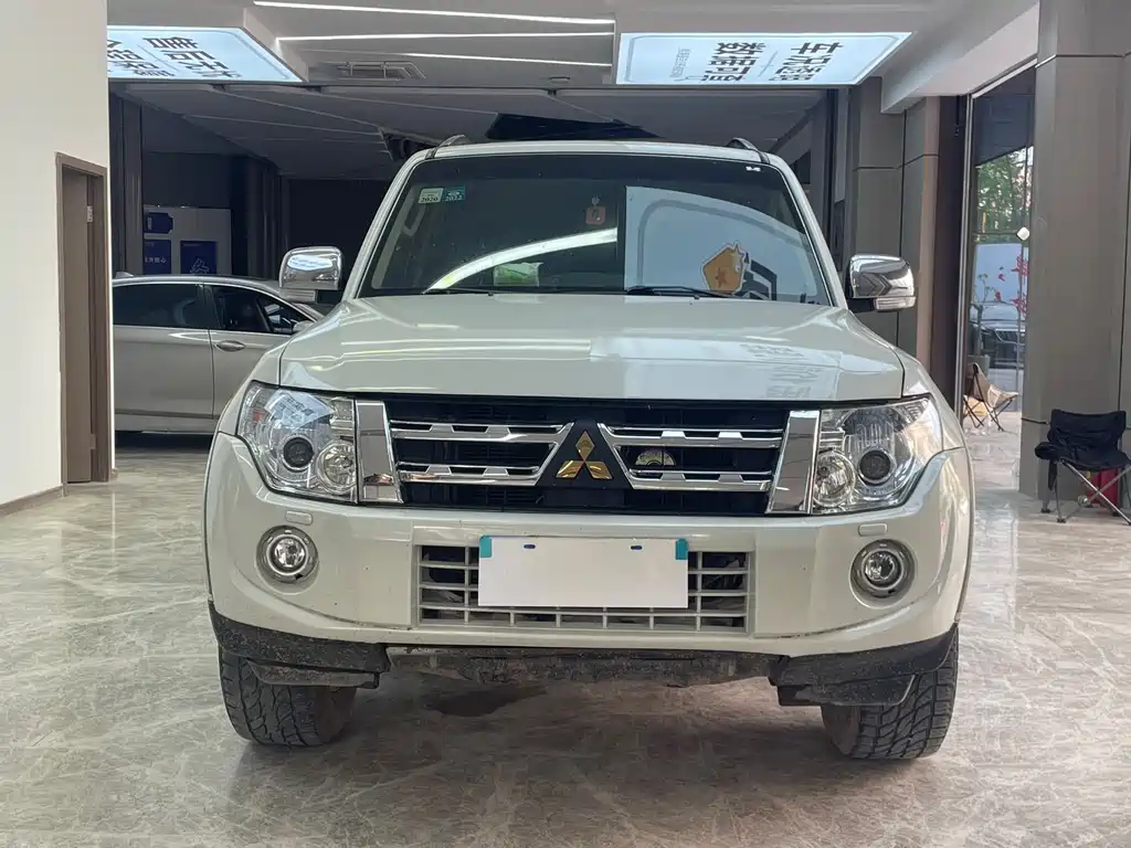 Pajero (Import) 帕杰罗进口 2012款 3.0 L 精英超越版