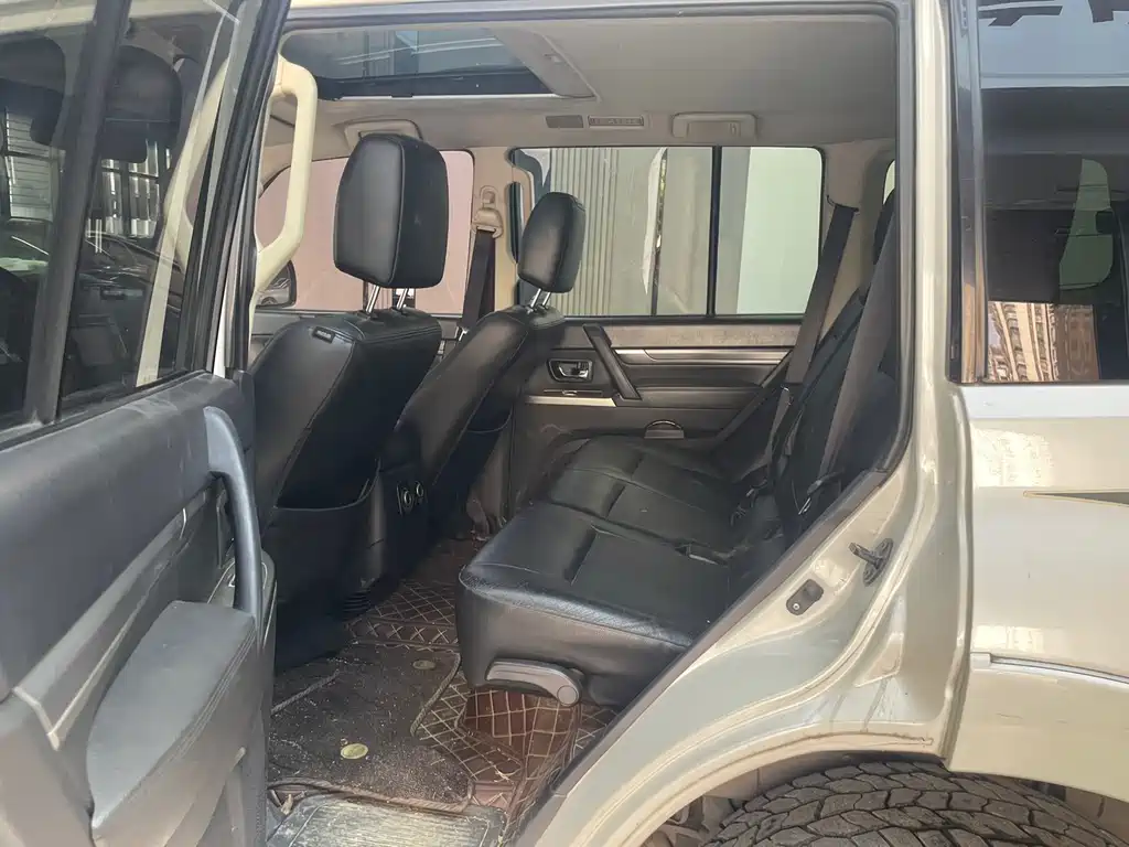 Pajero (Import) 帕杰罗进口 2012款 3.0 L 精英超越版