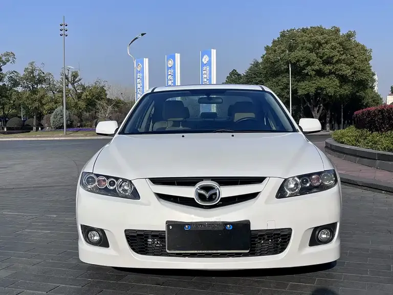 Mazda 6 2.0 L Auto Super Luxury
