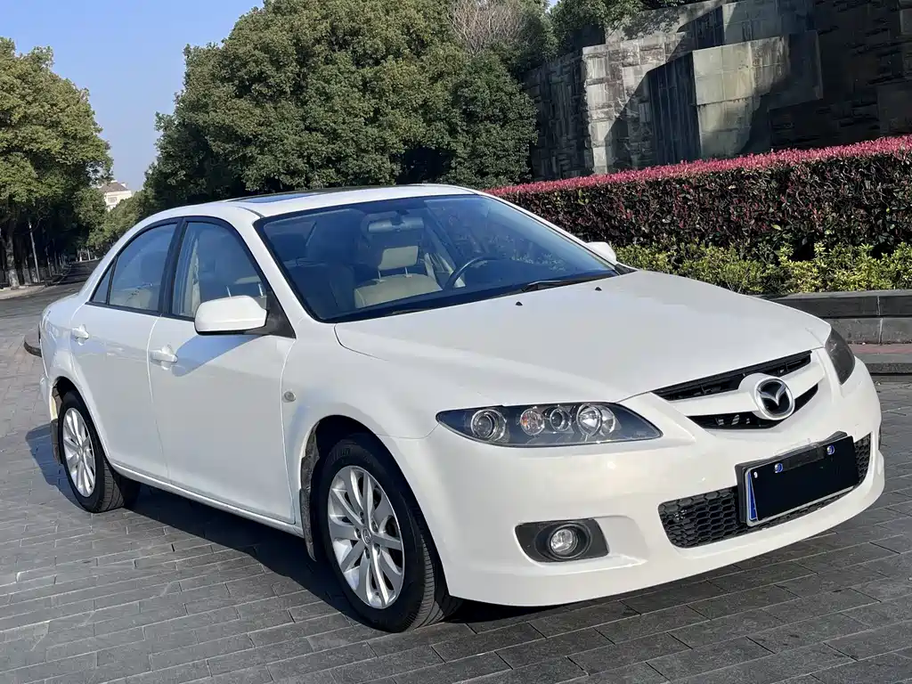 Mazda 6 2.0 L Auto Super Luxury