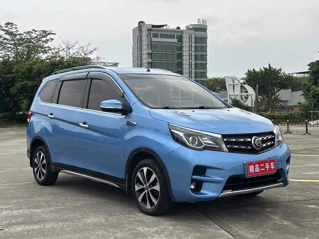 Venucia M50 V 1.6 L XL CVT Luxury