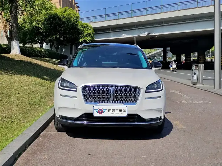 Lincoln Corsair 2.0 T 2 WD Premium