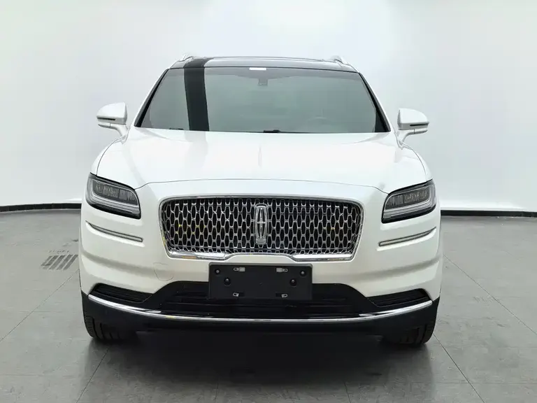Lincoln Nautilus 2.0 T 4 WD Premium