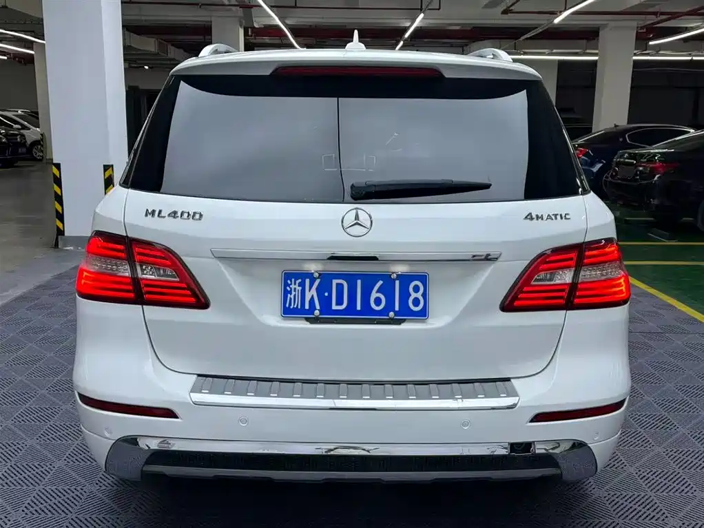 Mercedes-Benz M-Class ML 400 4 MATIC Luxury