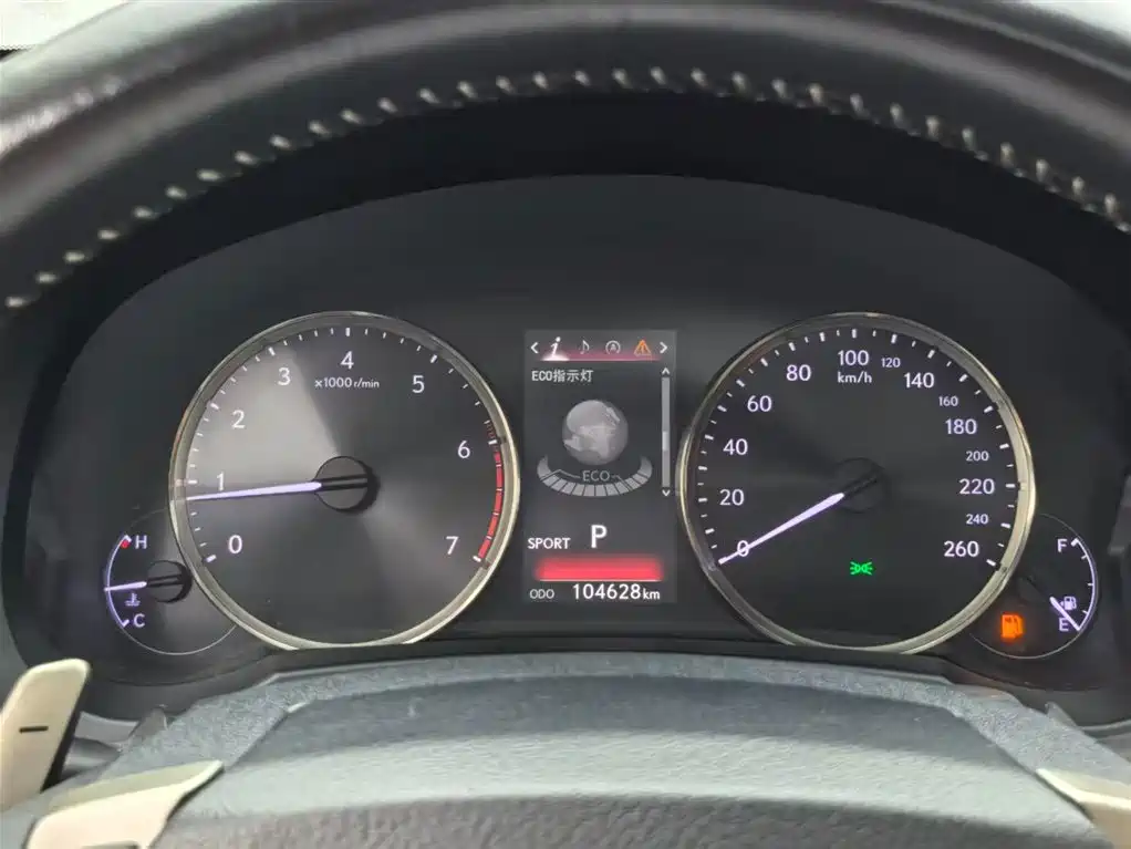 Lexus IS 雷克萨斯IS 2015款 200 t 领先版