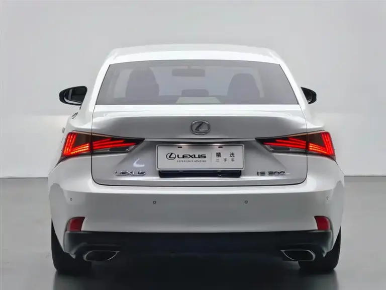 Lexus IS 雷克萨斯IS 2015款 200 t 领先版