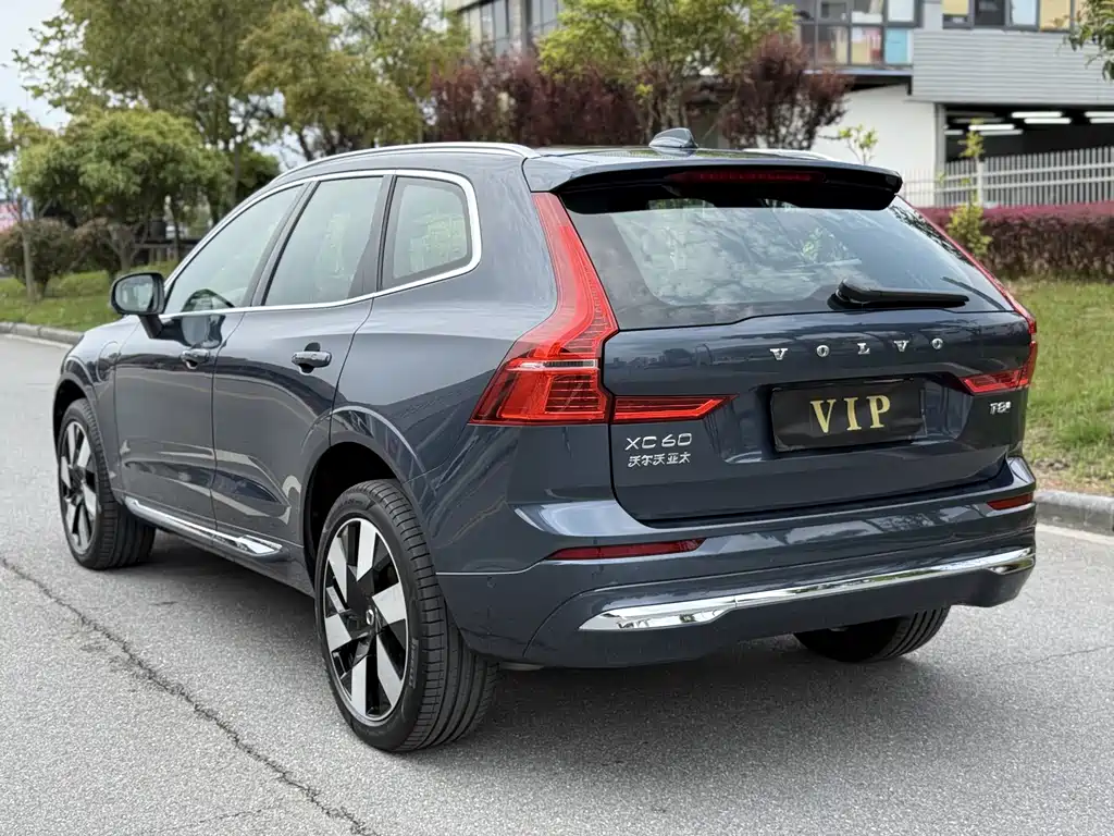 Volvo XC60 PHEV T8 PHEV Long Range 4 WD Smart Grace Luxury