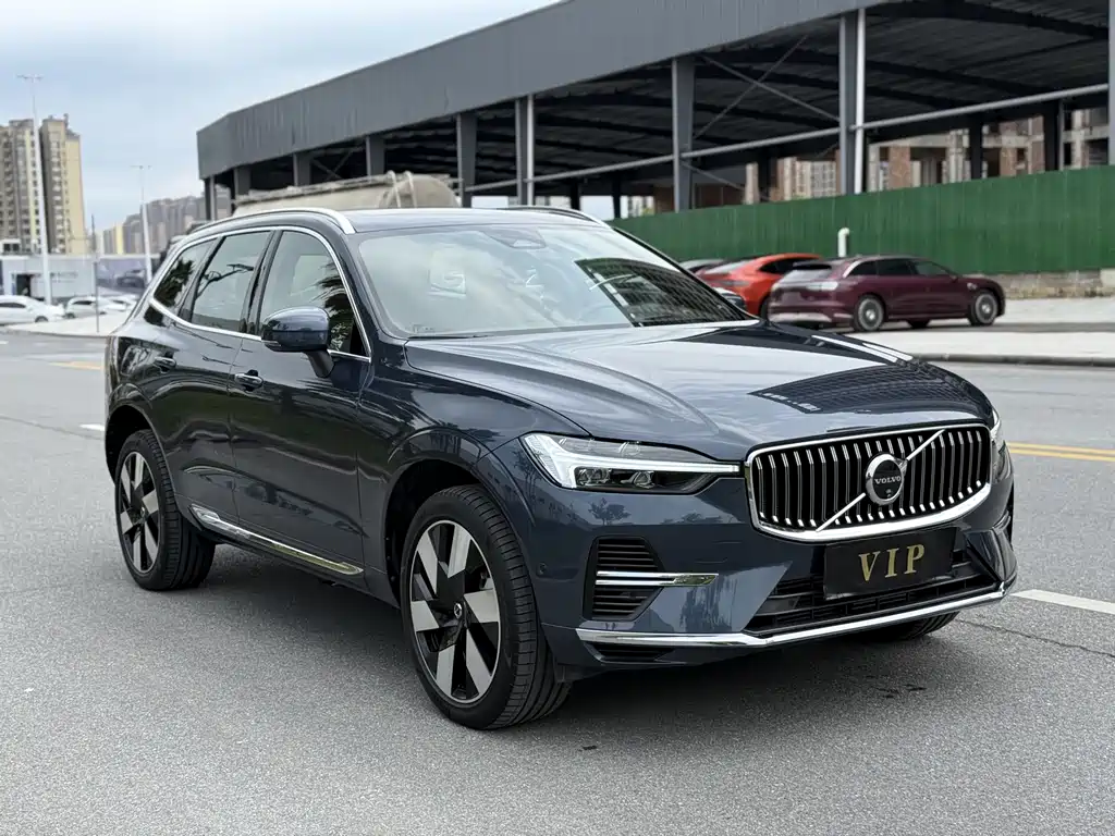 Volvo XC60 PHEV T8 PHEV Long Range 4 WD Smart Grace Luxury