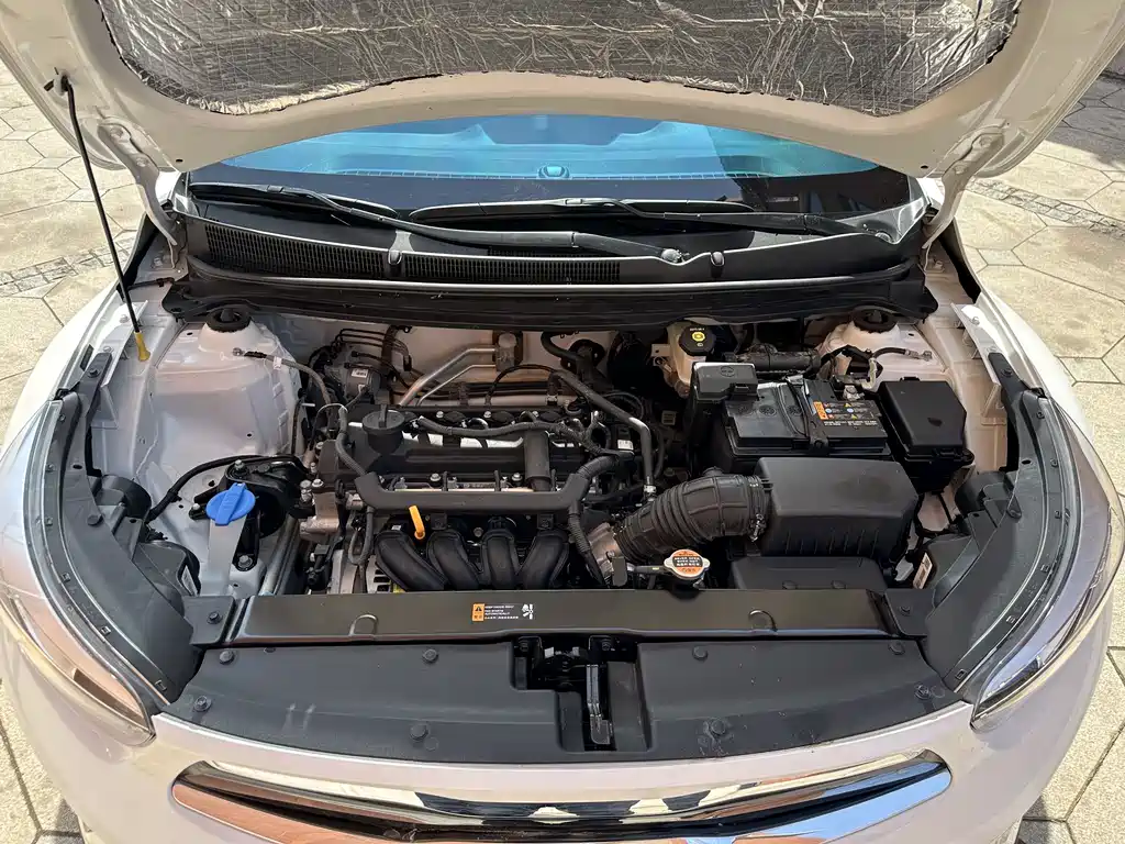 Stonic 1.4 L CVT Sunroof
