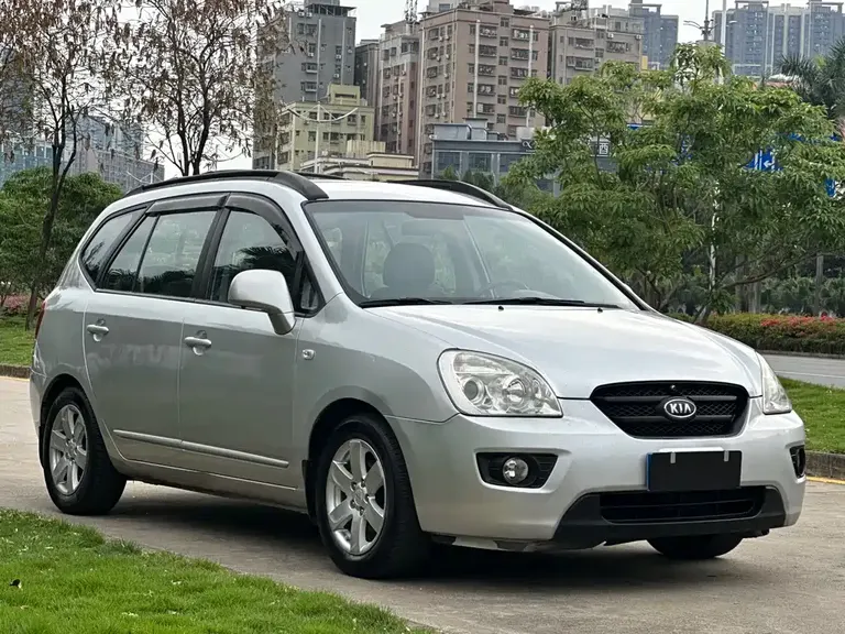 Kia Carens 佳乐 2007款 2.0 L 7座舒适版