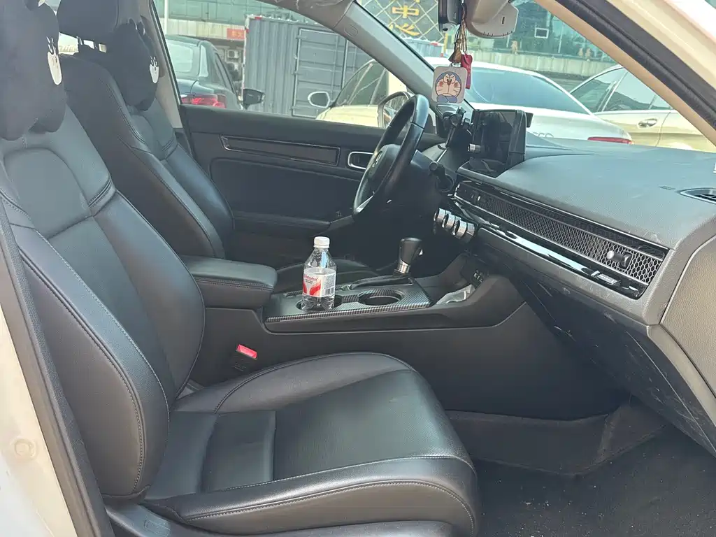 Integra 240 TURBO CVT Luxury