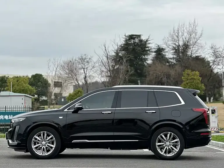 Cadillac XT6 2.0 T 6-seat 4 WD Luxury