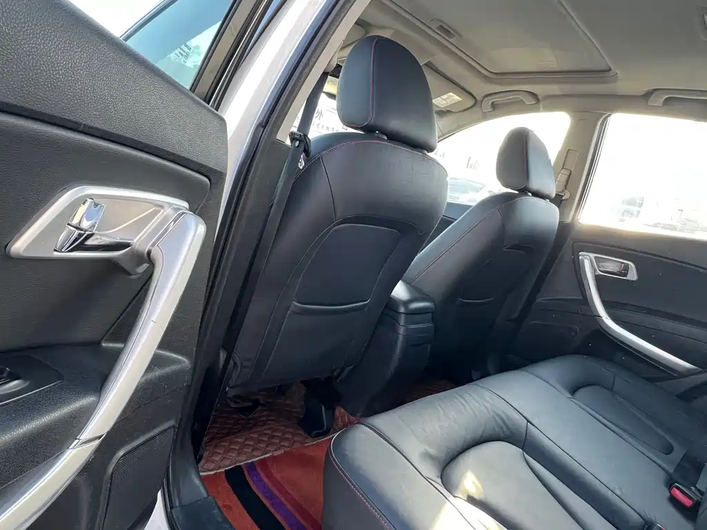 Besturn X80 2.0 L Auto Luxury