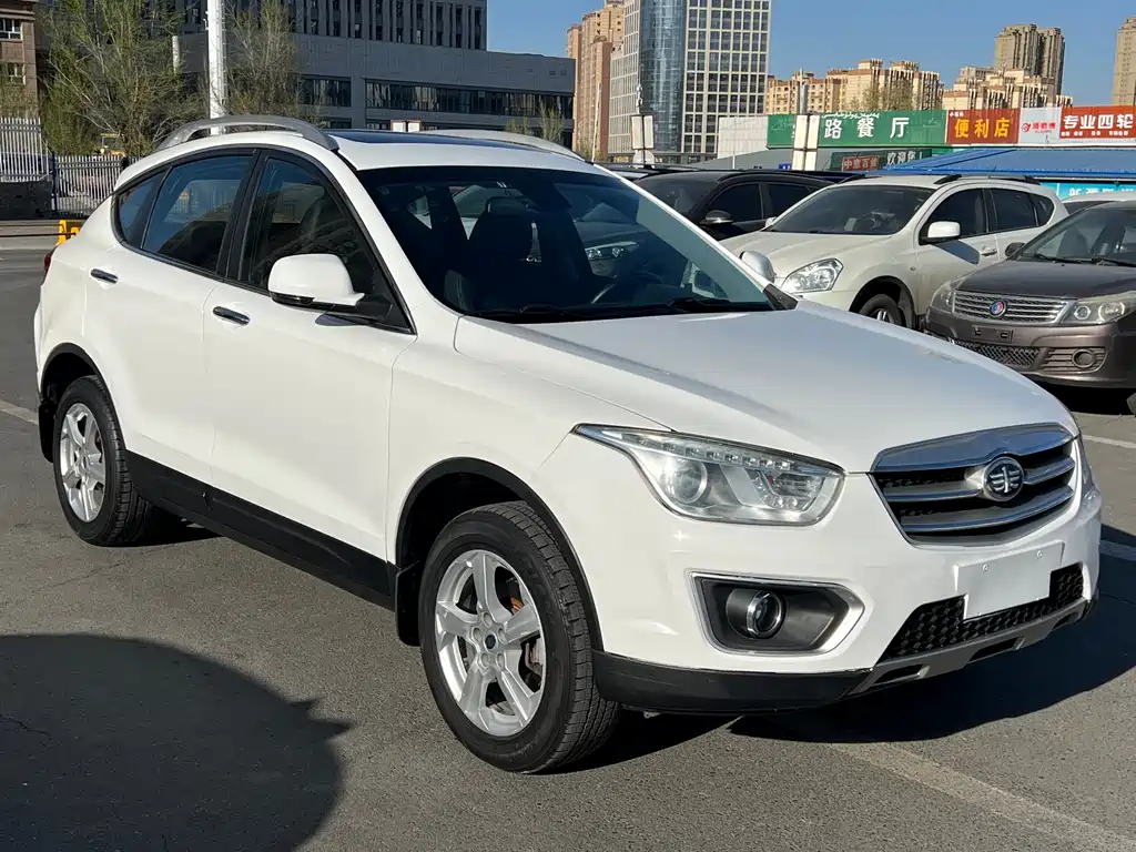 Besturn X80 2.0 L Auto Luxury