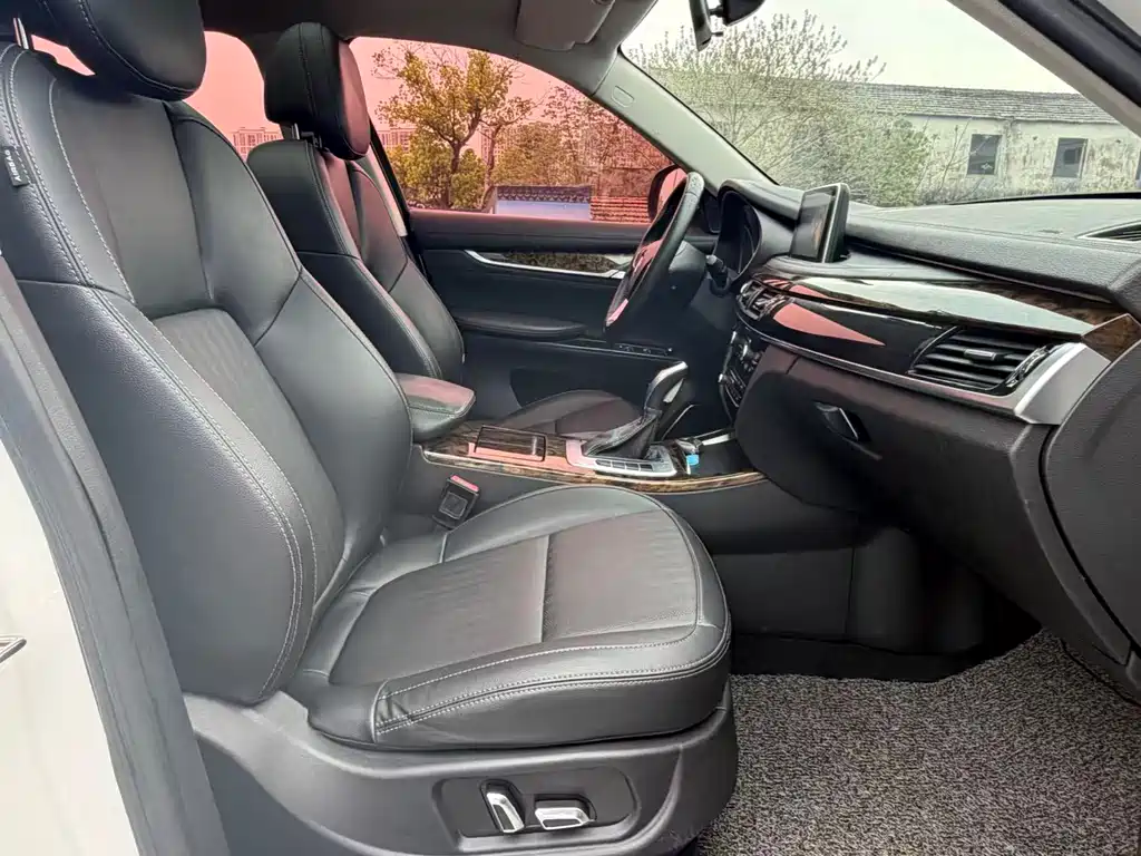 Hanteng X7 X7 S 1.5 T Auto Premium