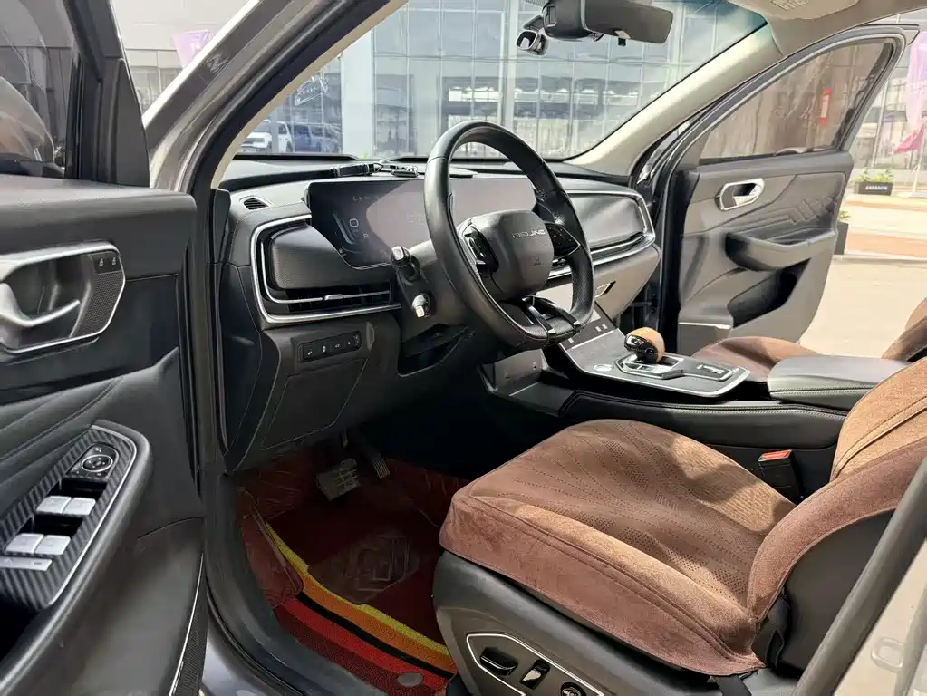 BAIC X7 北京X7 2023款 1.5 TD DCT尊享+版