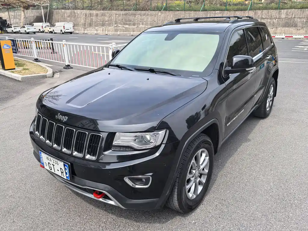 Grand Cherokee (Import) 3.0 L Comfort Enjoyment Navigation