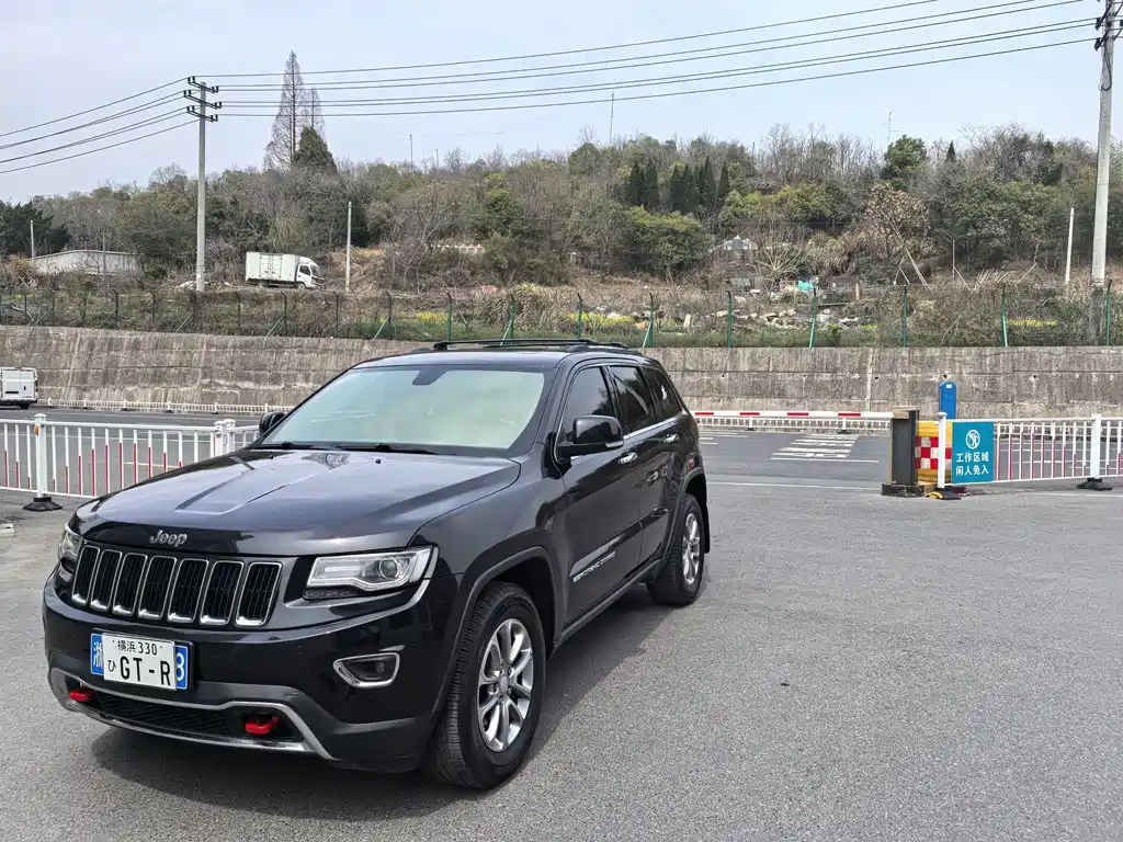 Grand Cherokee (Import) 3.0 L Comfort Enjoyment Navigation