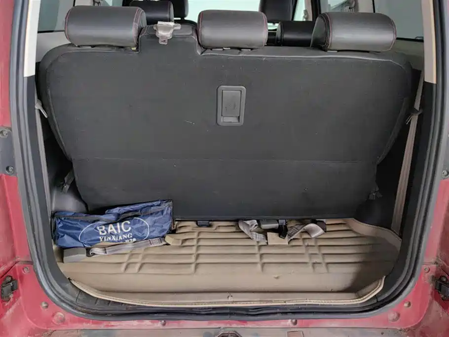 BAIC Huansu H2 北汽幻速H2 2015款 1.5 L AMT舒适型BJ415 C