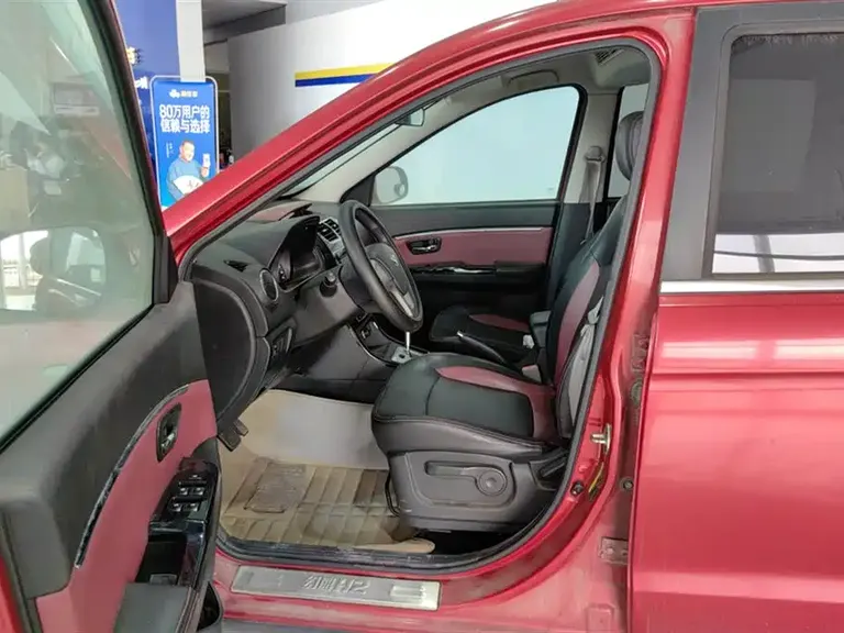 BAIC Huansu H2 北汽幻速H2 2015款 1.5 L AMT舒适型BJ415 C