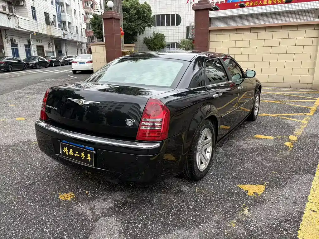 Chrysler 300 C 克莱斯勒300 C 2006款 3.5 L 豪华领航版