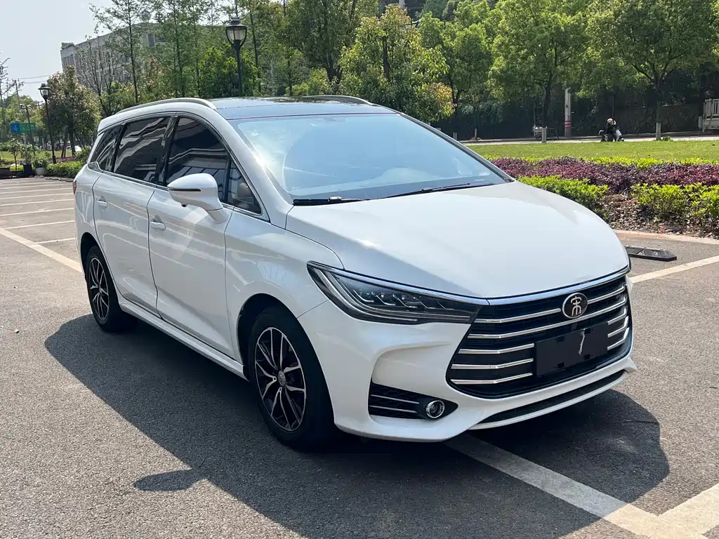 Song MAX 1.5 T Auto Connected Elite 7-seat