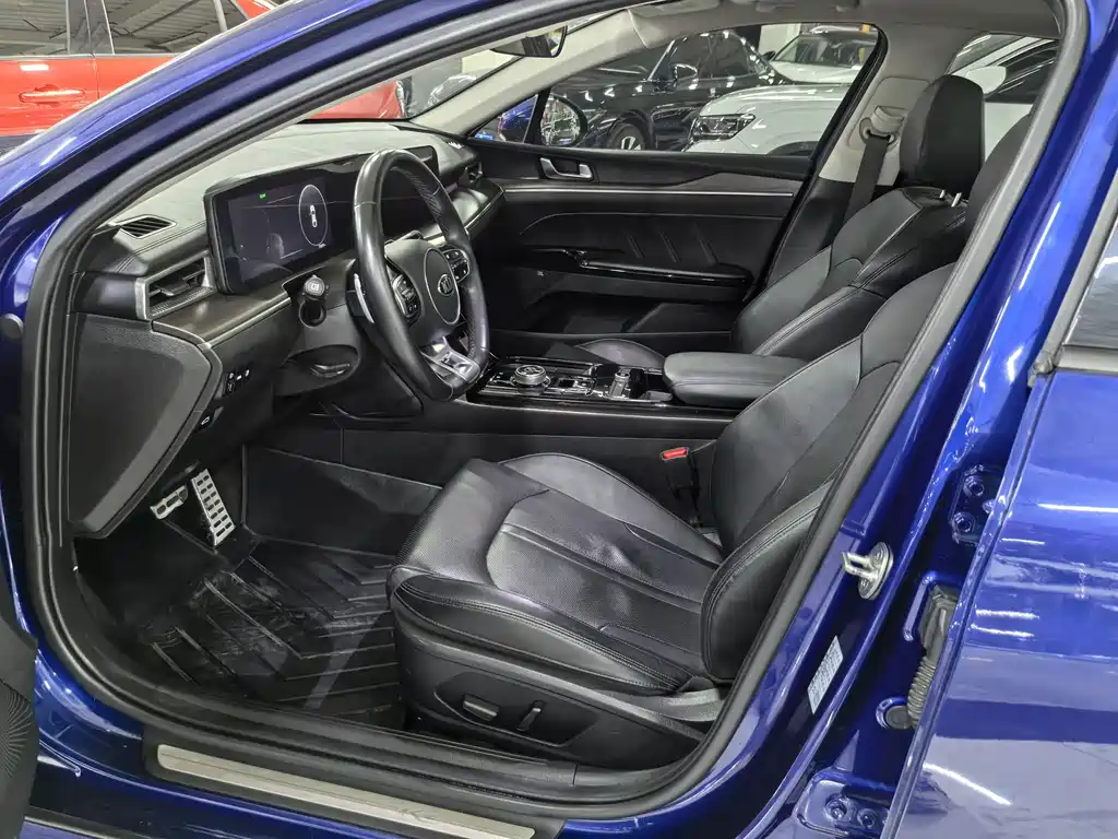 Kia K5 270 T CVVD Luxury