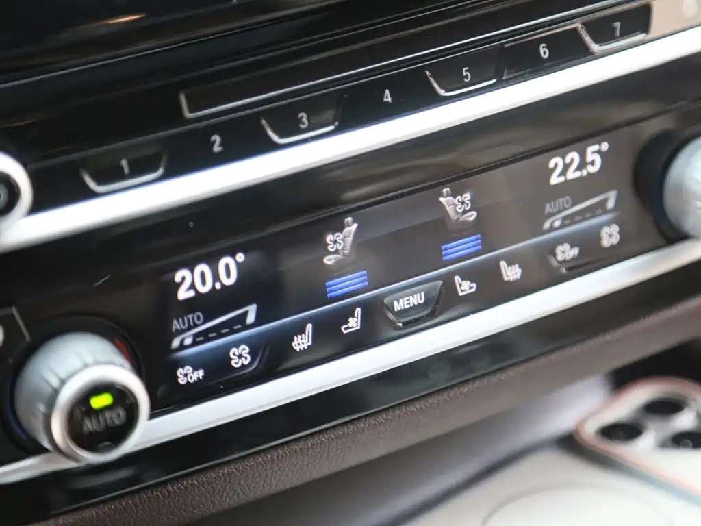 BMW 6 Series GT 640 i xDrive M Sport Package