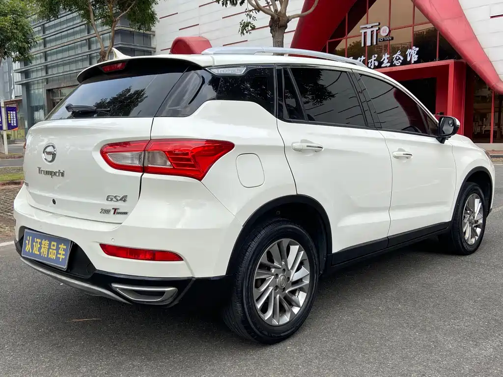 GAC Trumpchi GS4 200 T G-DCT 2 WD Comfort