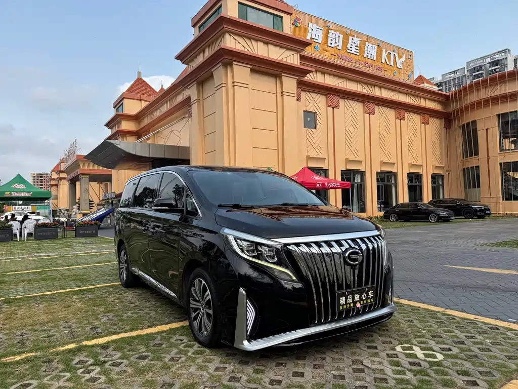 GAC Trumpchi M8 320 T Distinguished