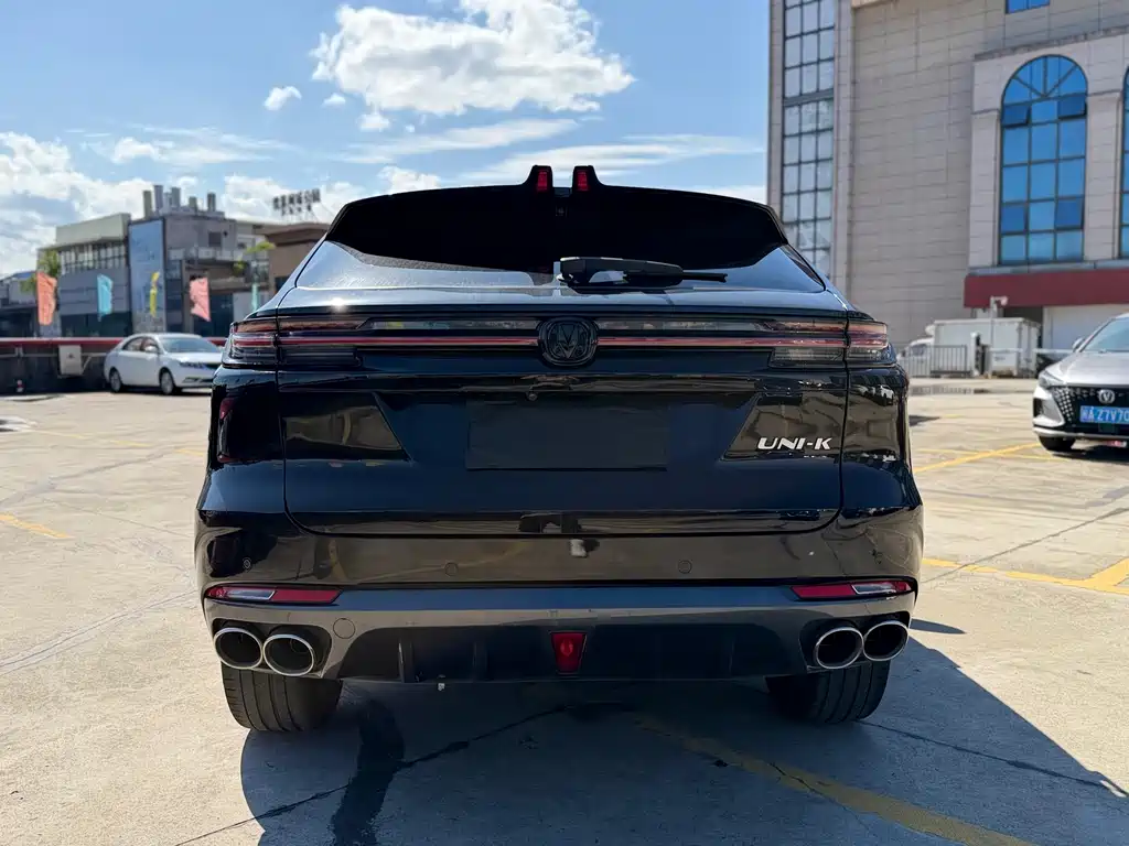 Changan UNI-K 2.0 T Outstanding