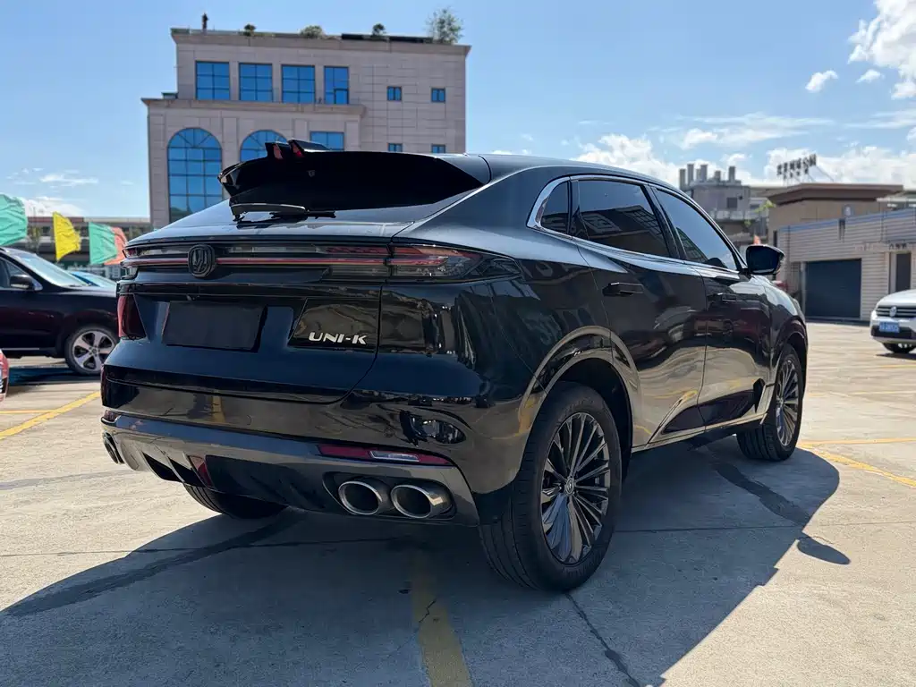 Changan UNI-K 2.0 T Outstanding