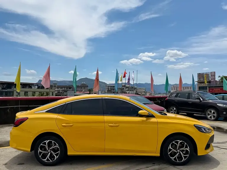 MG5 180 DVVT CVT Youth Style
