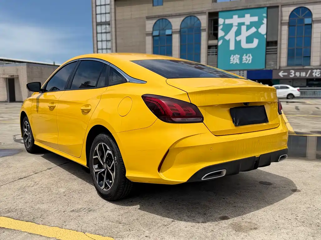 MG5 180 DVVT CVT Youth Style