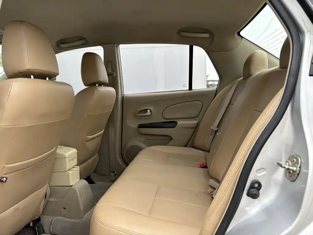 Venucia D50 1.6 L Manual Wonderful