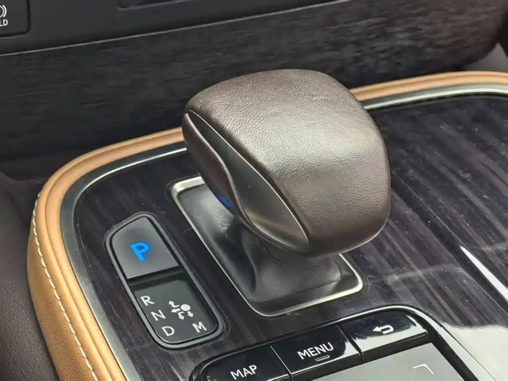 Lexus LS 500 h Outstanding CN-V