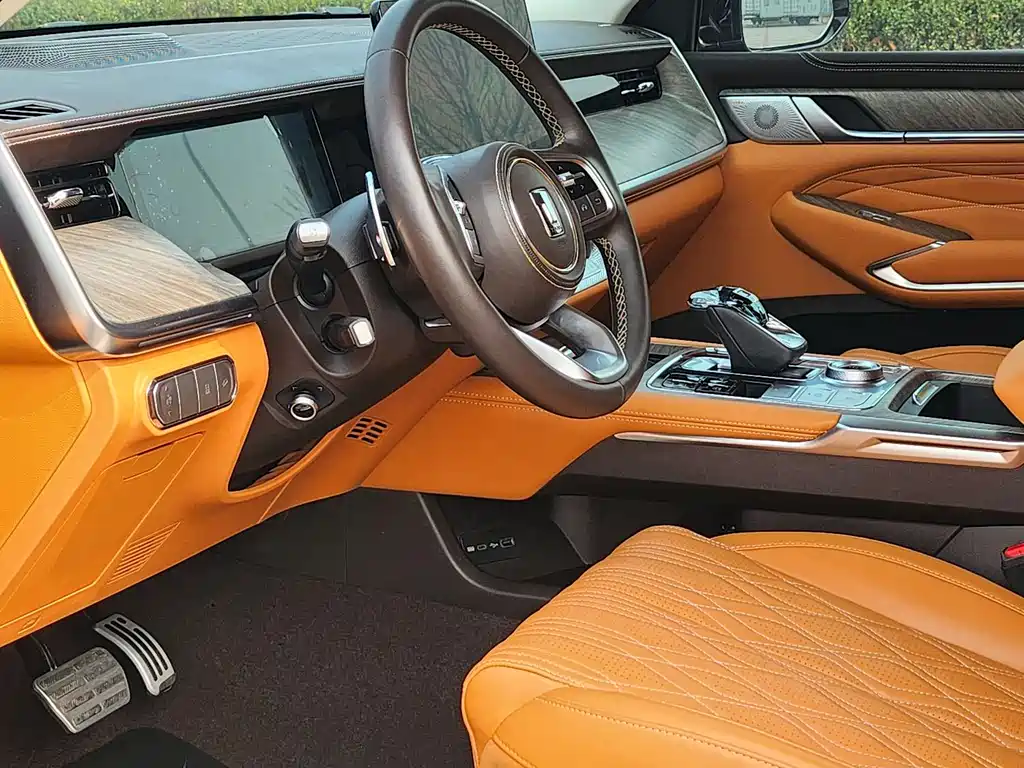 Tank 500 3.0 T Business Realm 5-seat