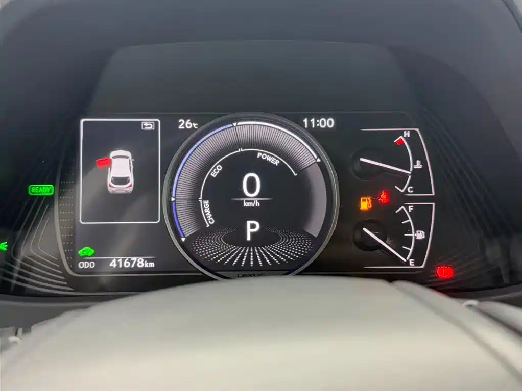 Lexus UX 260 h · CN-V